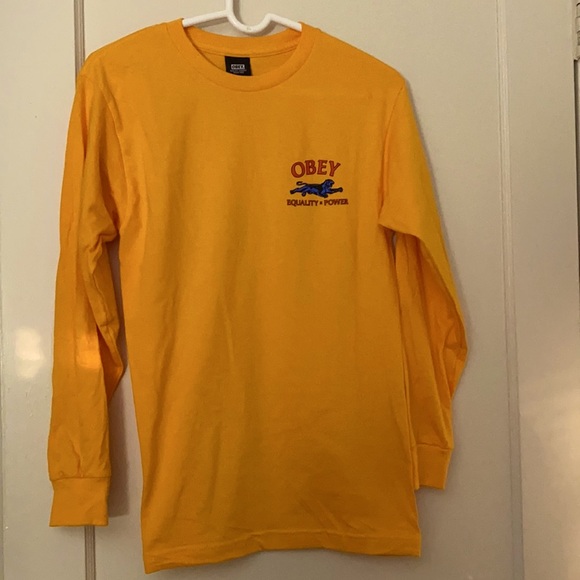 NWOT Obey equality x power gold tee size: S - Picture 2 of 9